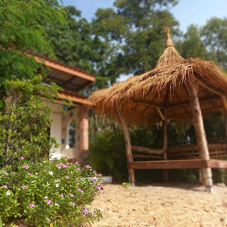 Sabai Sabai Beach Bungalows Koh Phayam Ruang foto