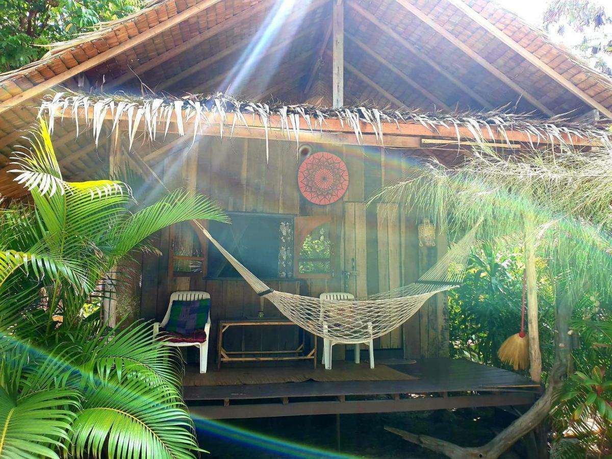 Sabai Sabai Beach Bungalows Koh Phayam Bagian luar foto